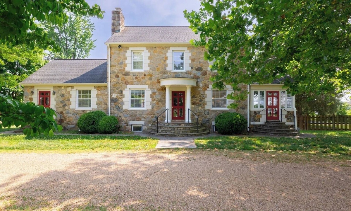 Glen Allen Other | Charming 4-bedroom Stonehouse