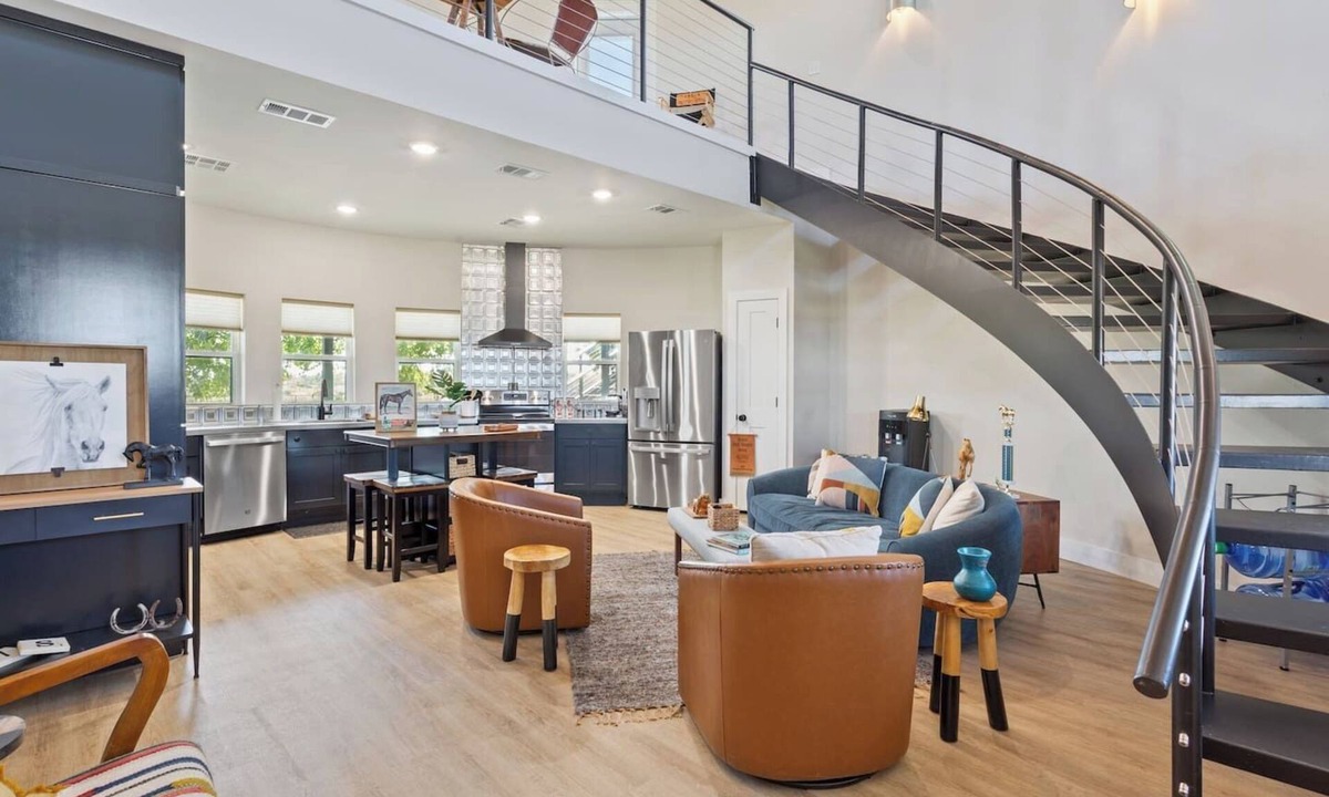 Temple Other | Charming 4-bedroom Silo house with WiFi, AC.