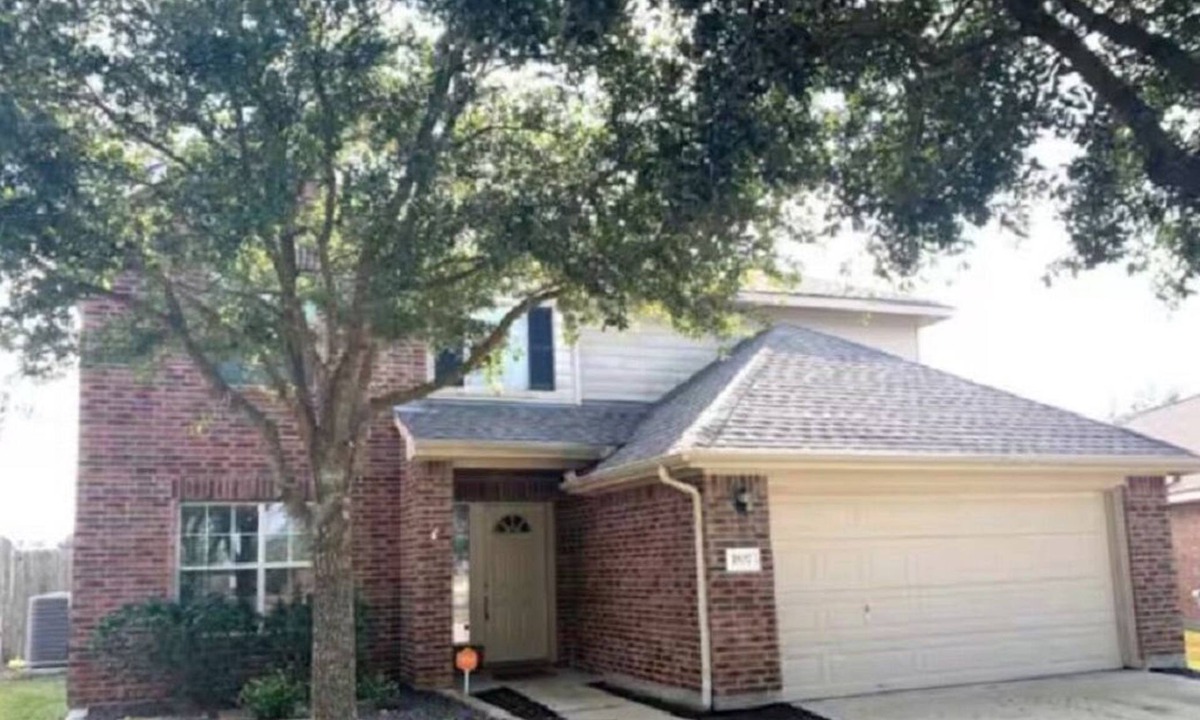 Spring House | Charming 4-BR Home for Rent