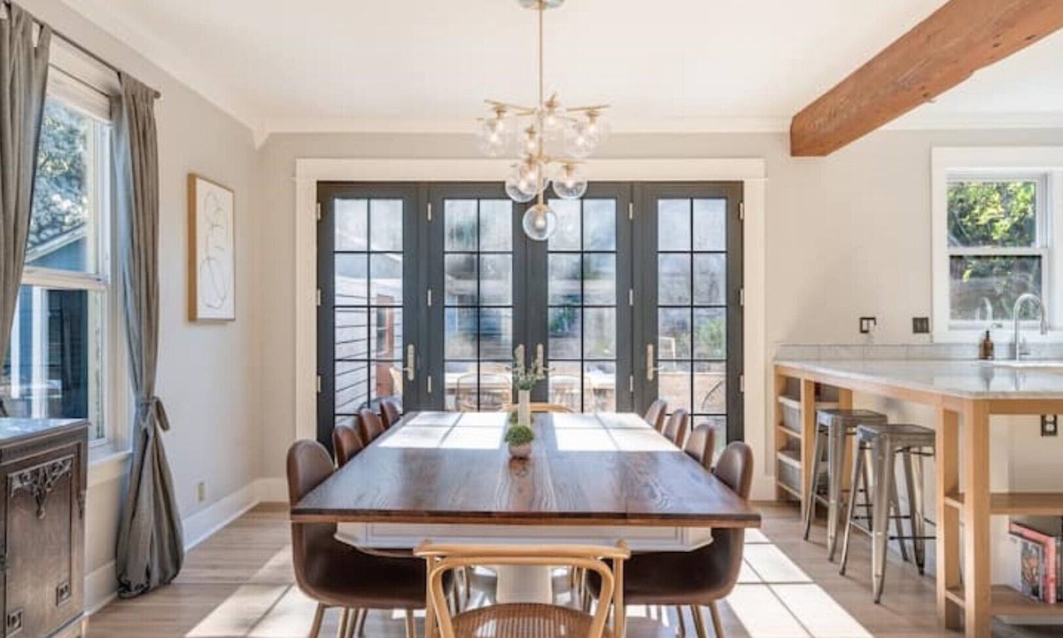 Miller Park House | Charming 4B2B SFH close to CapHill w/Backyard