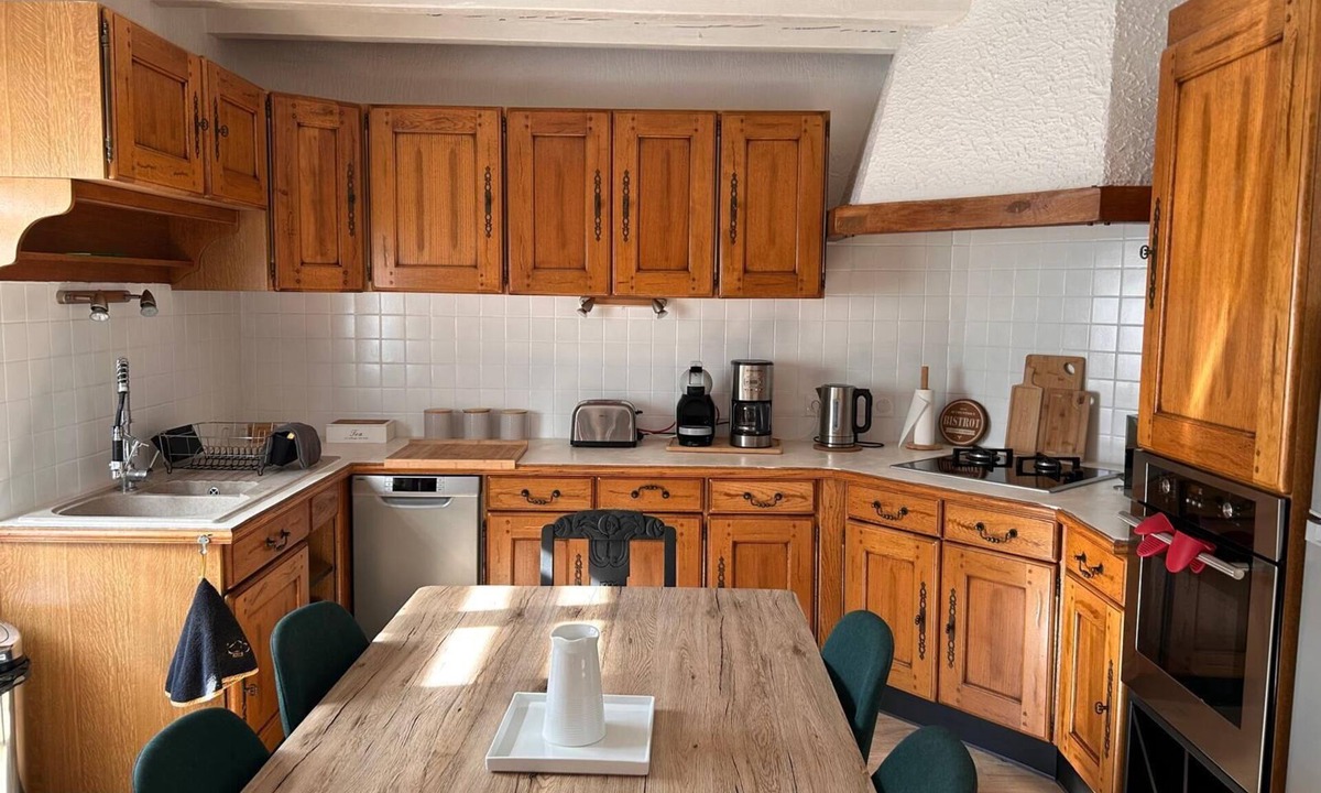 Epernay Apartment | Charming 70 M2 apartment with secure parking