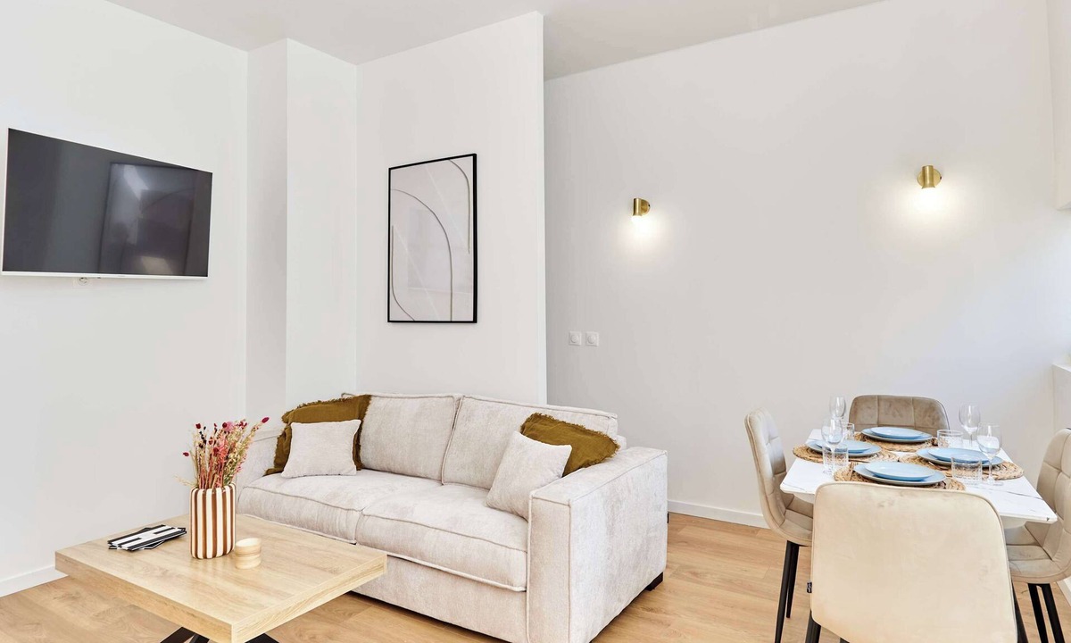 Amerique Apartment | Charming AC apartment - Buttes Chaumont Park