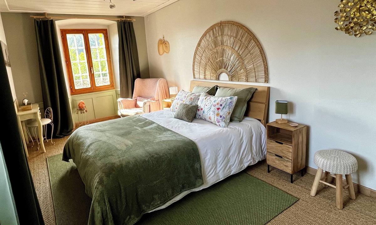 Husseren-Wesserling Apartment | Charming accommodation in a green setting