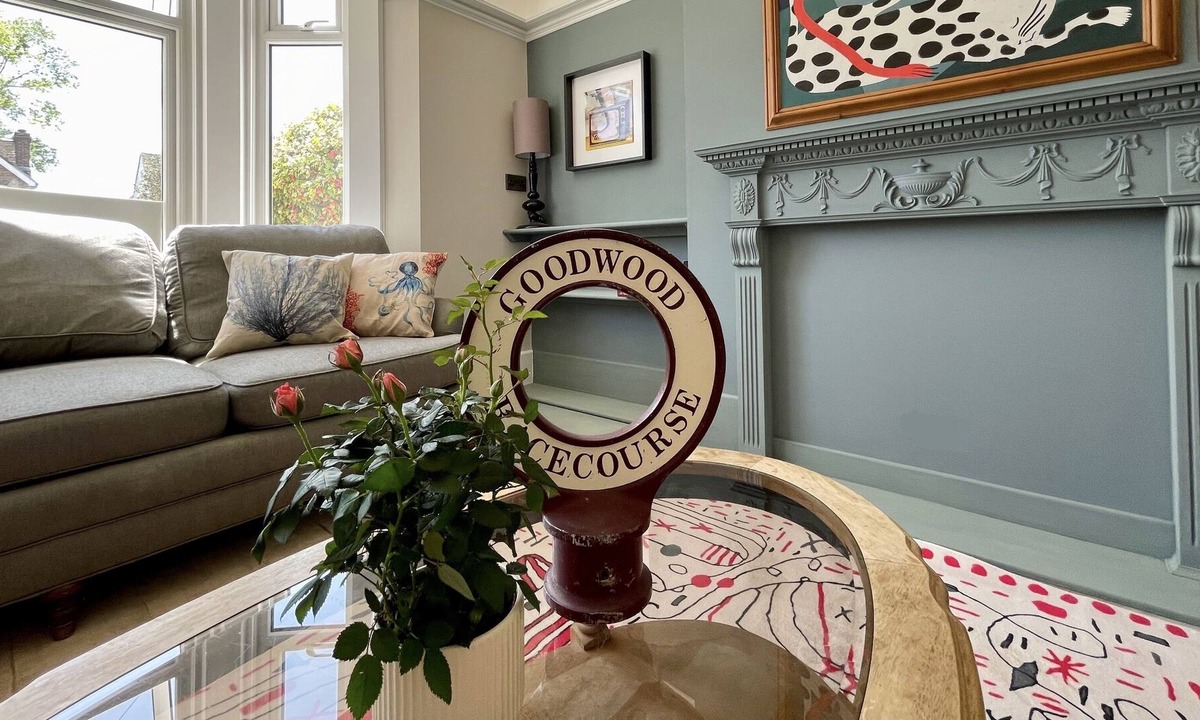 Bognor Regis House | Charming & Accessible ~ Walk to Beach ~ Games Room