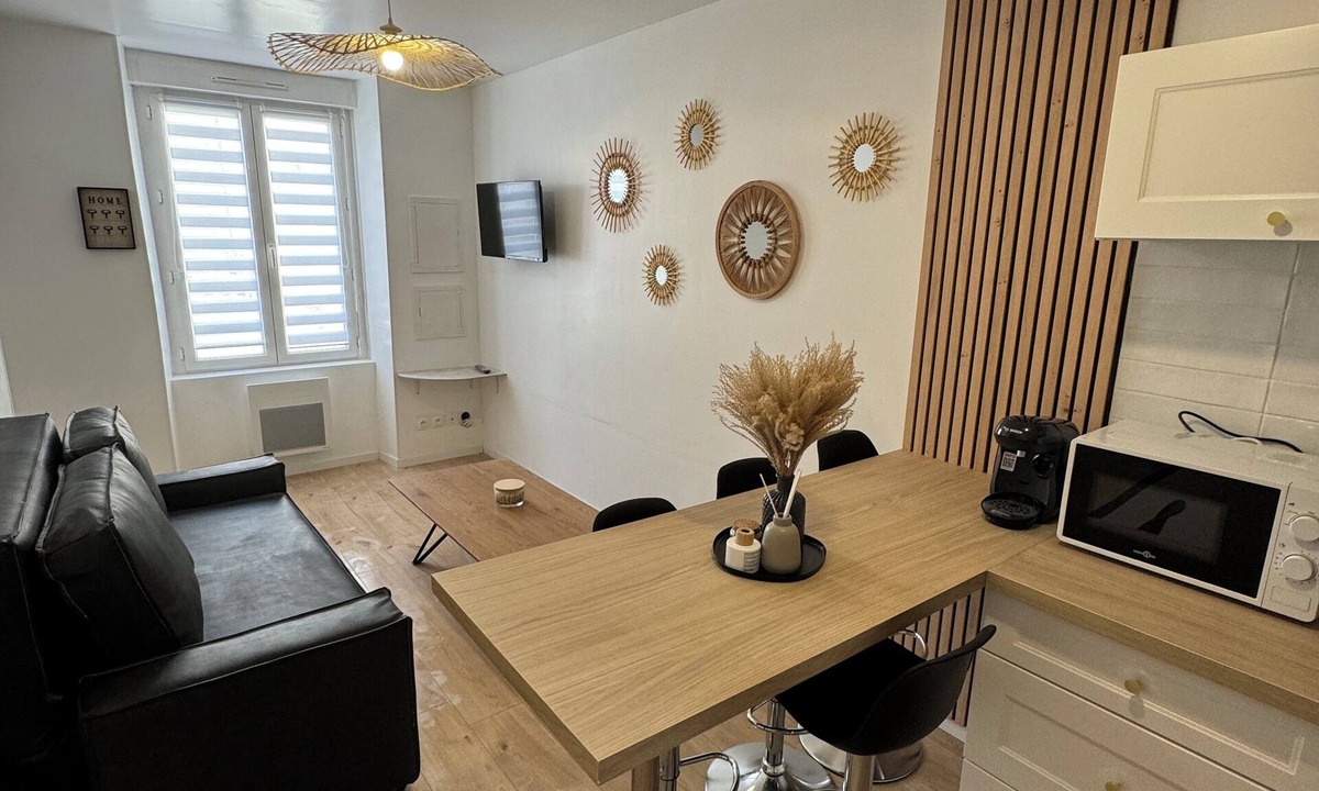 Agon-Coutainville Apartment | Charming accommodation in Agon