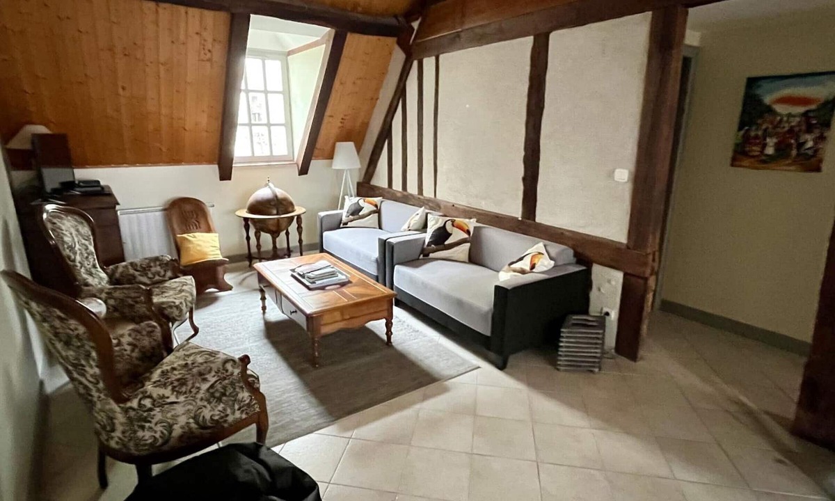 Amboise Apartment | Charming accommodation in the heart of Amboise with Wi-Fi