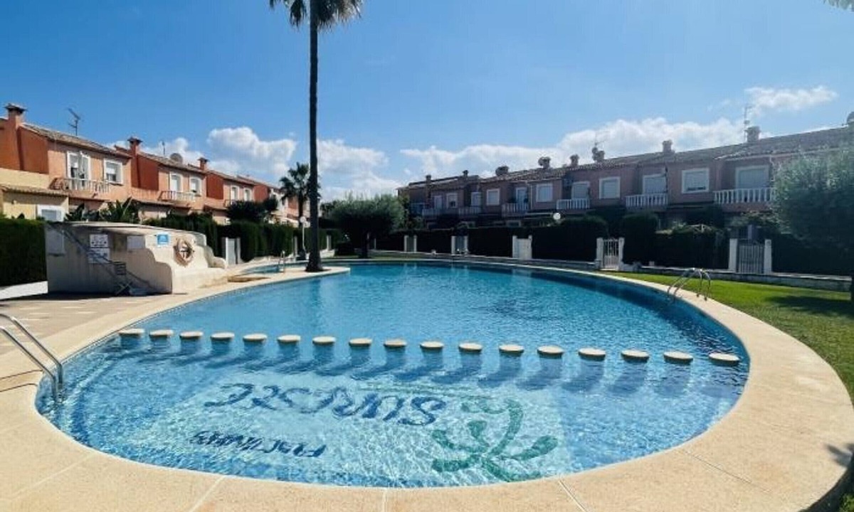 Els Poblets House | Charming Adosado in Denia - Perfect for Holidays