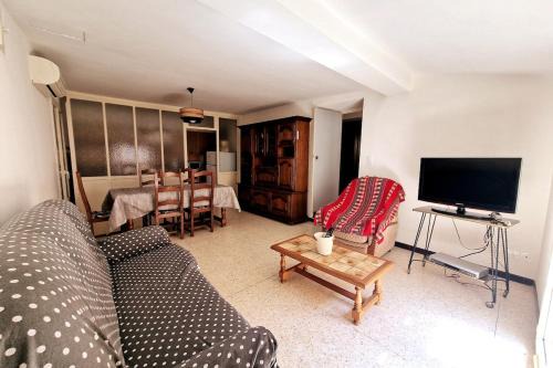 Paulhan House | Charming air-conditioned village house
