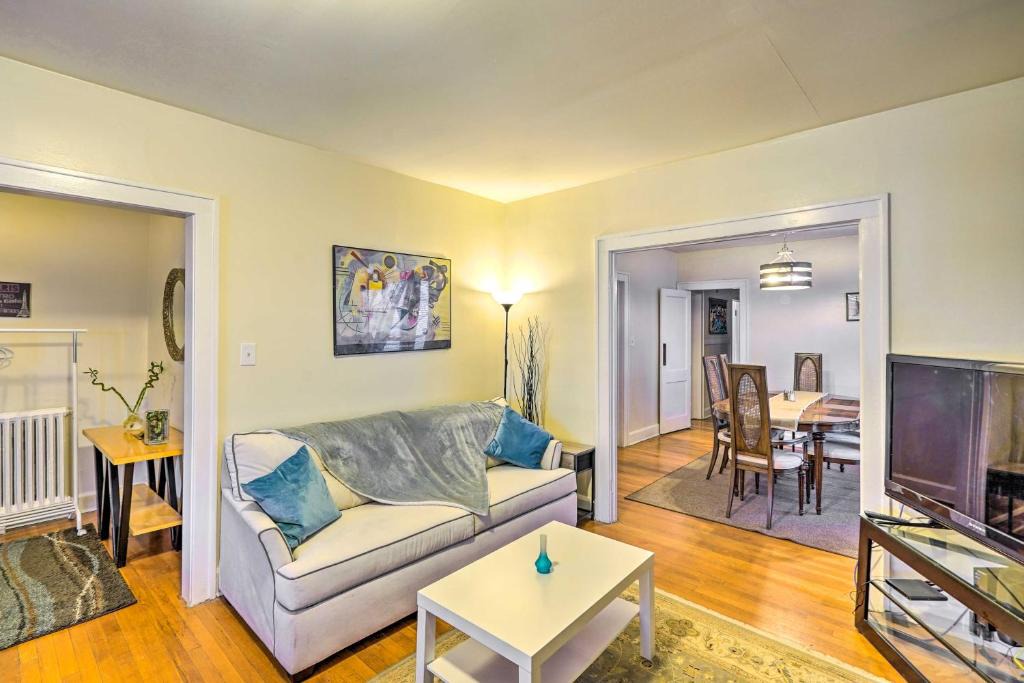 Melrose House | Charming Albany Retreat ~ 3 Mi to Downtown!