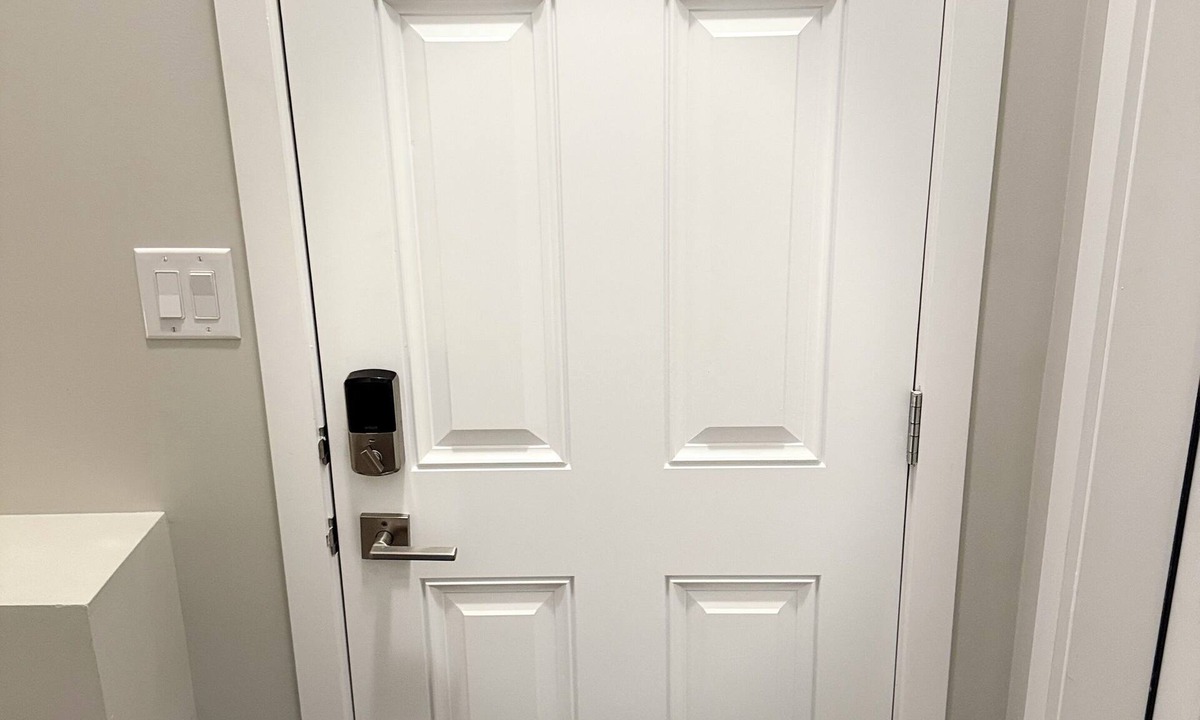 Fort Gary Apartment | Charming and Cozy Private 2-Bedroom Suite