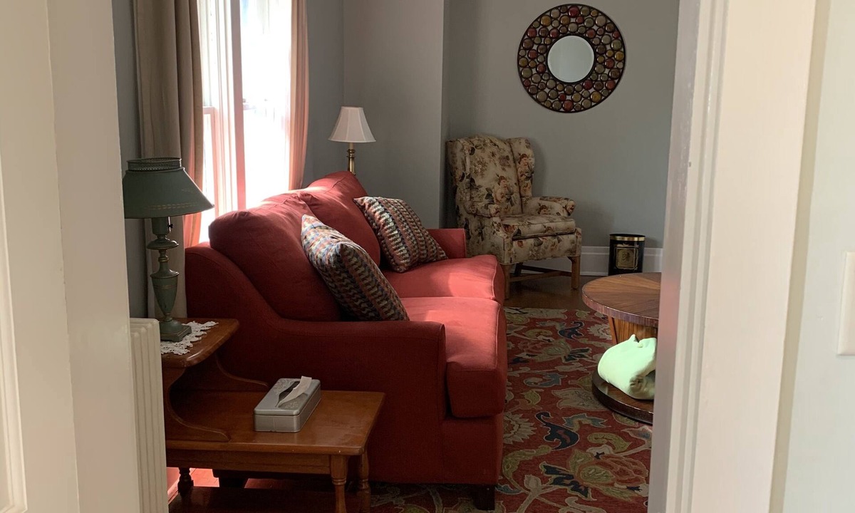 Richmond Apartment | Charming and Cozy