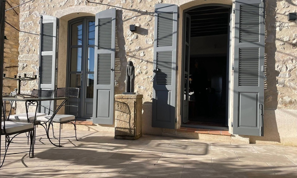 Chateauneuf-Grasse Apartment | CHARMING AND LUXURIOUS APARTMENT