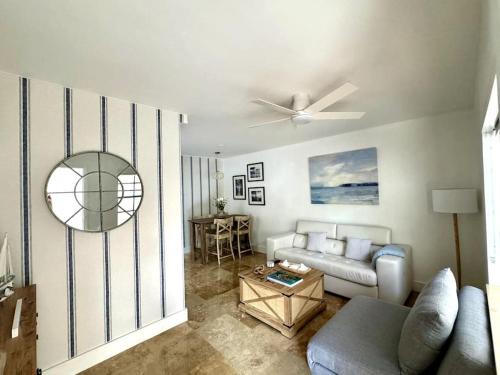 Key Biscayne Apartment | Charming and Lovely 1 Bedroom with Pool short walk from the beach