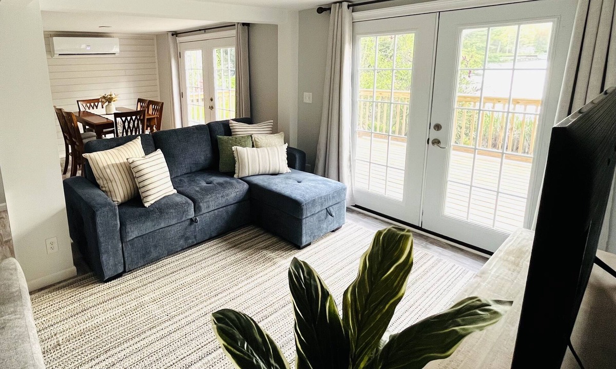 Montville House | Charming and peaceful Lake House!