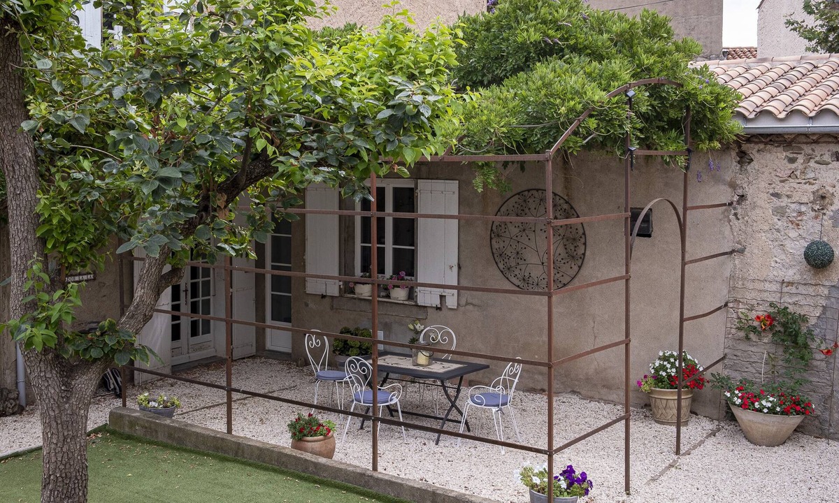 Caunes-Minervois Condo | Charming apartment in maison de maître