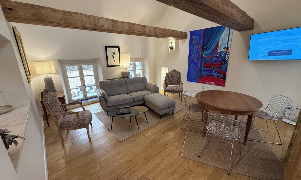 Montreuil-sur-Mer Apartment | Charming apartment in Montreuil sur mer