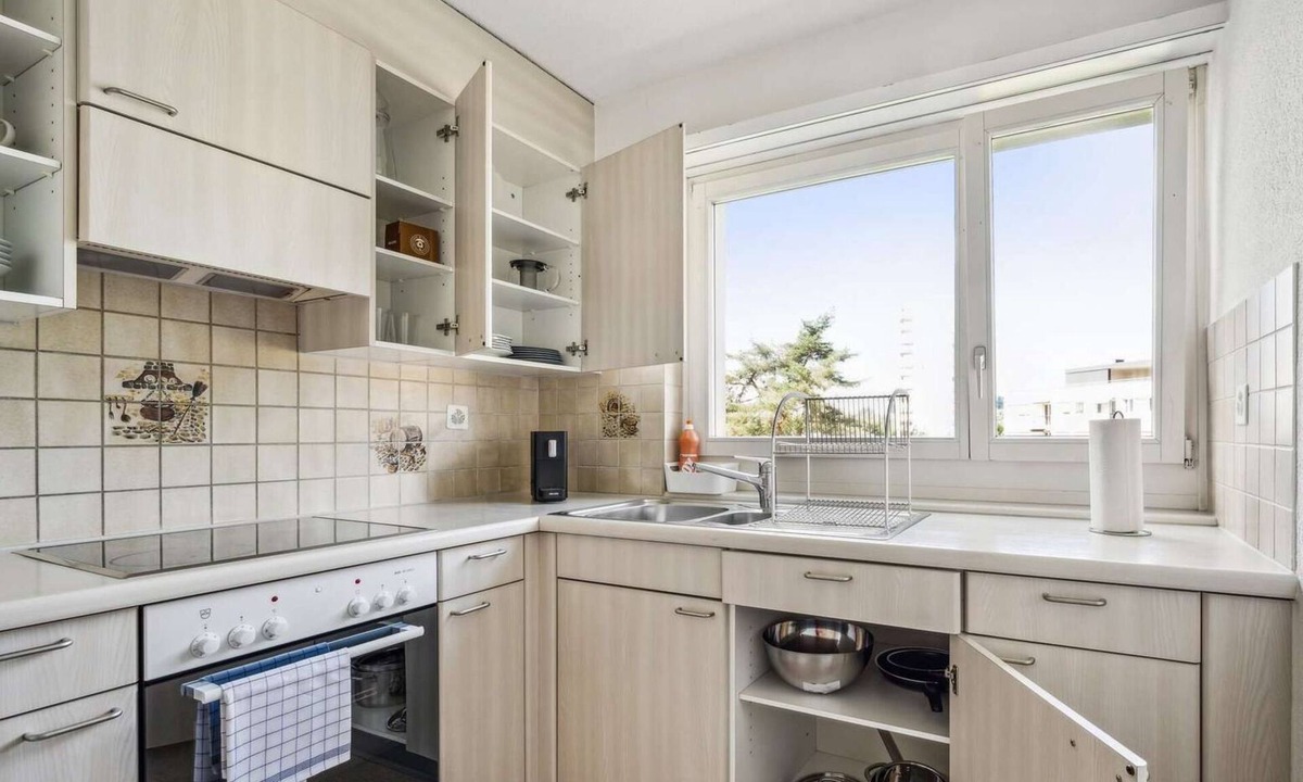 Seebach Apartment | Charming Apartment 15 Mins from City Life