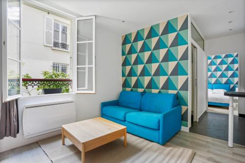 Saint-Victor Apartment | Charming apartment design near Sorbonne