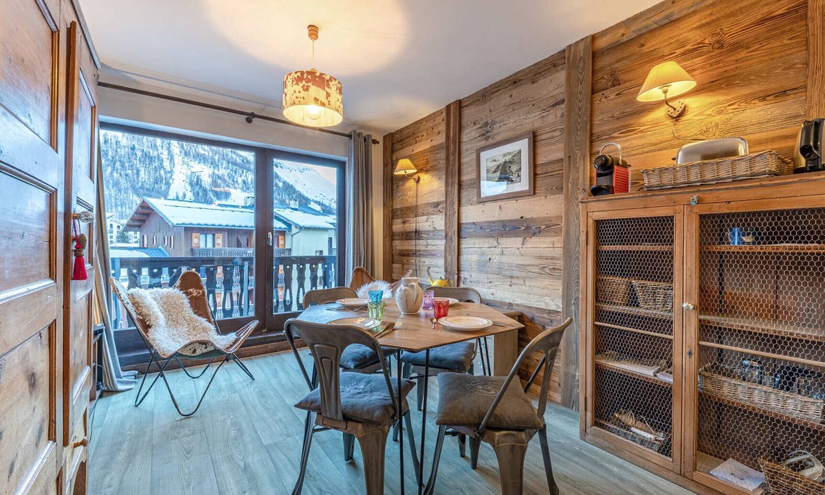 Val-d'Isere Apartment | Charming apartment with Wifi, pets allowed, 34m2 in Val-d'Isère