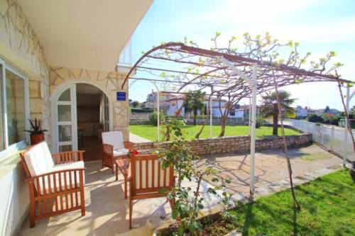 Novigrad Apartment | Charming Apartment in Novigrad, 45 sqm, with Terrace
