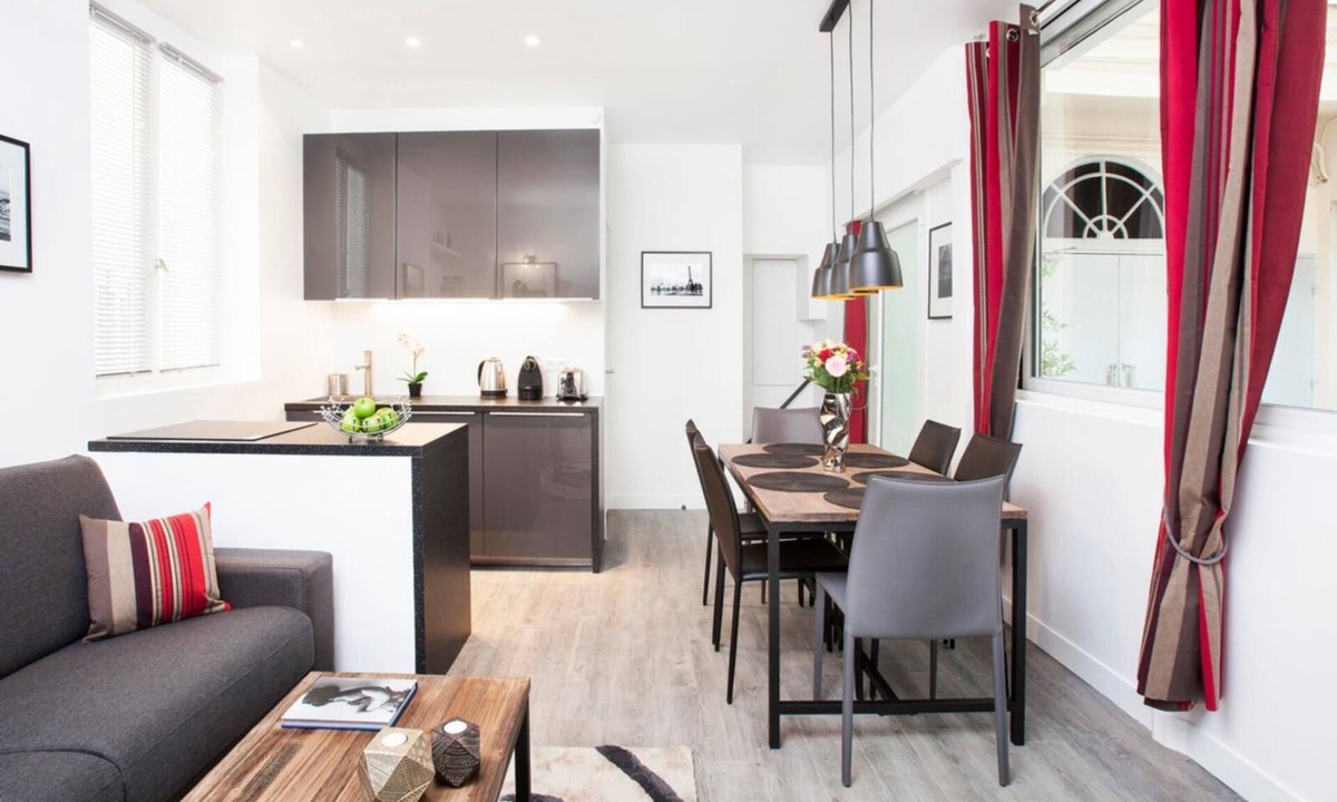 Bonne-Nouvelle Apartment | Charming apartment in the heart of Paris