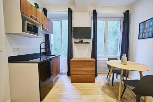 5th Arrondissement Apartment | Charming apartment on the Saône Quays