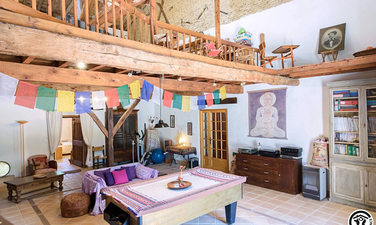 Calmont Apartment | Charming apartment Pool table, garden & fireplace Canal du Midi