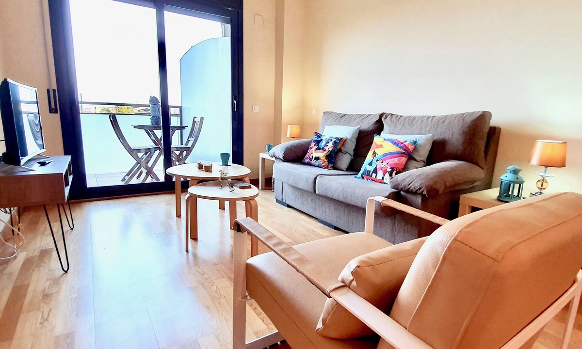 Deltebre Apartment | Charming Apartment Surrounded by Nature Cerquita del Rio Ebro