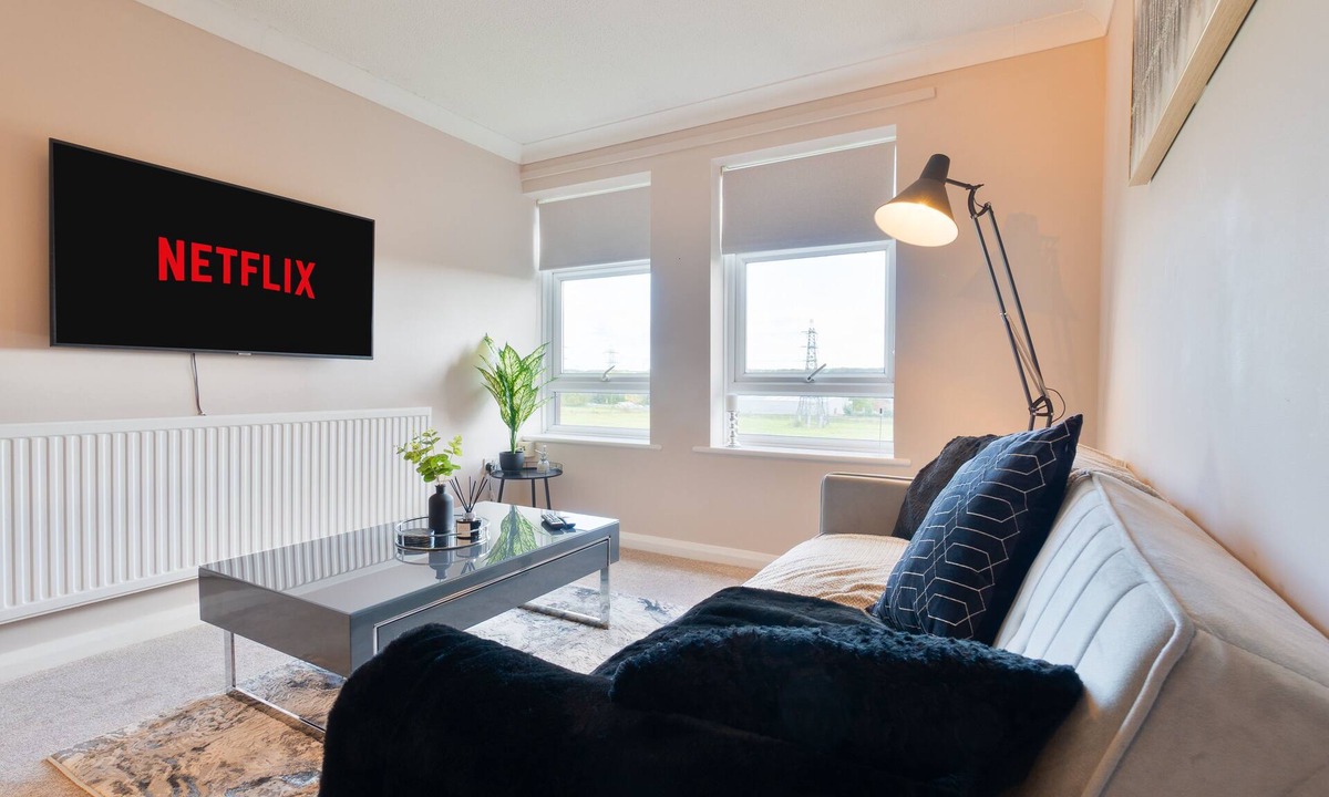 Broad Oak Condo | Charming Apartment w/Parking