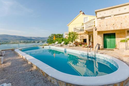 Mastrinka Apartment | Charming apartment with private pool in Mastrinka - 98 sqm