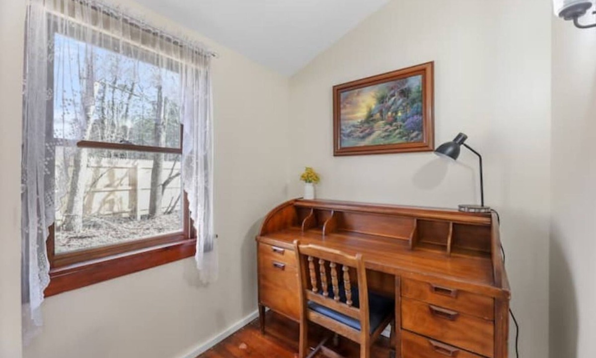 Ashley Falls House | Charming Ashley Falls Getaway