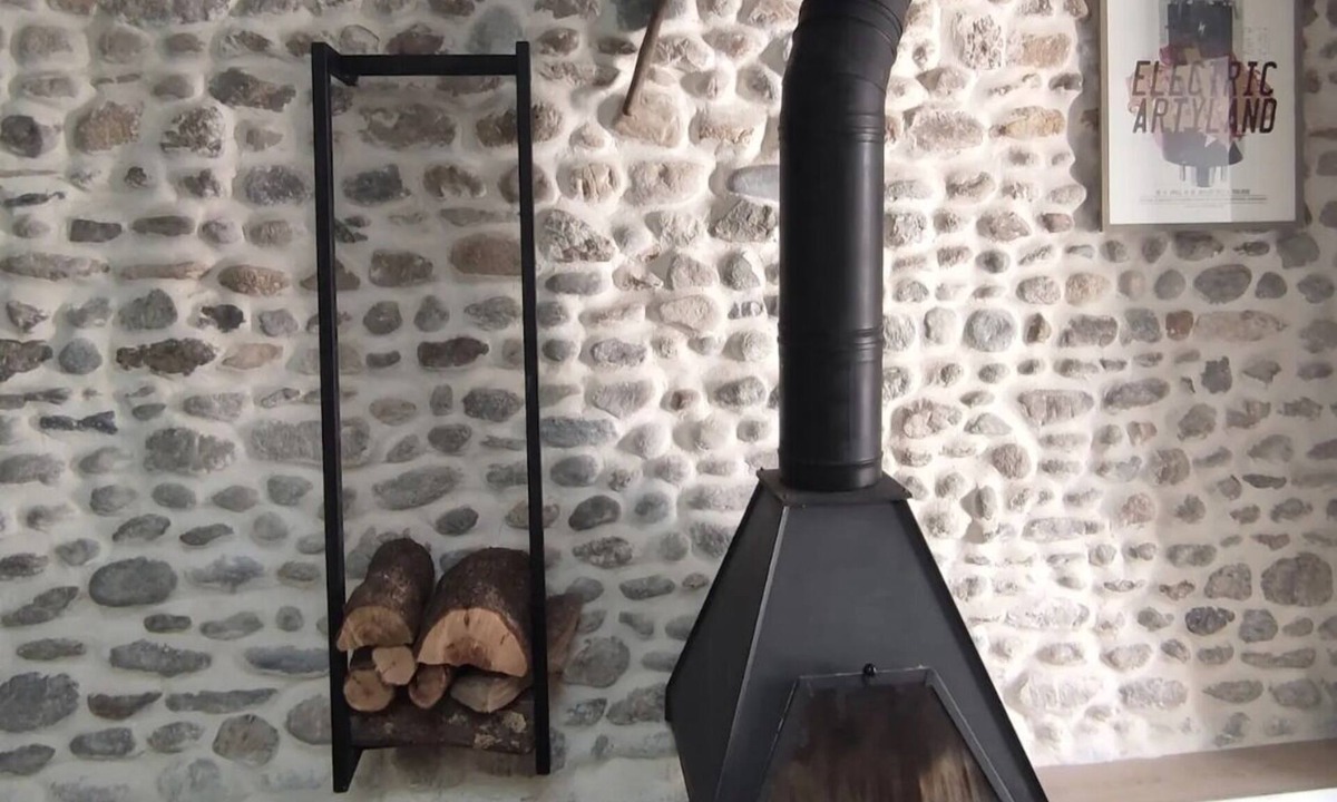 Brouilla Apartment | Charming, authentic barn
