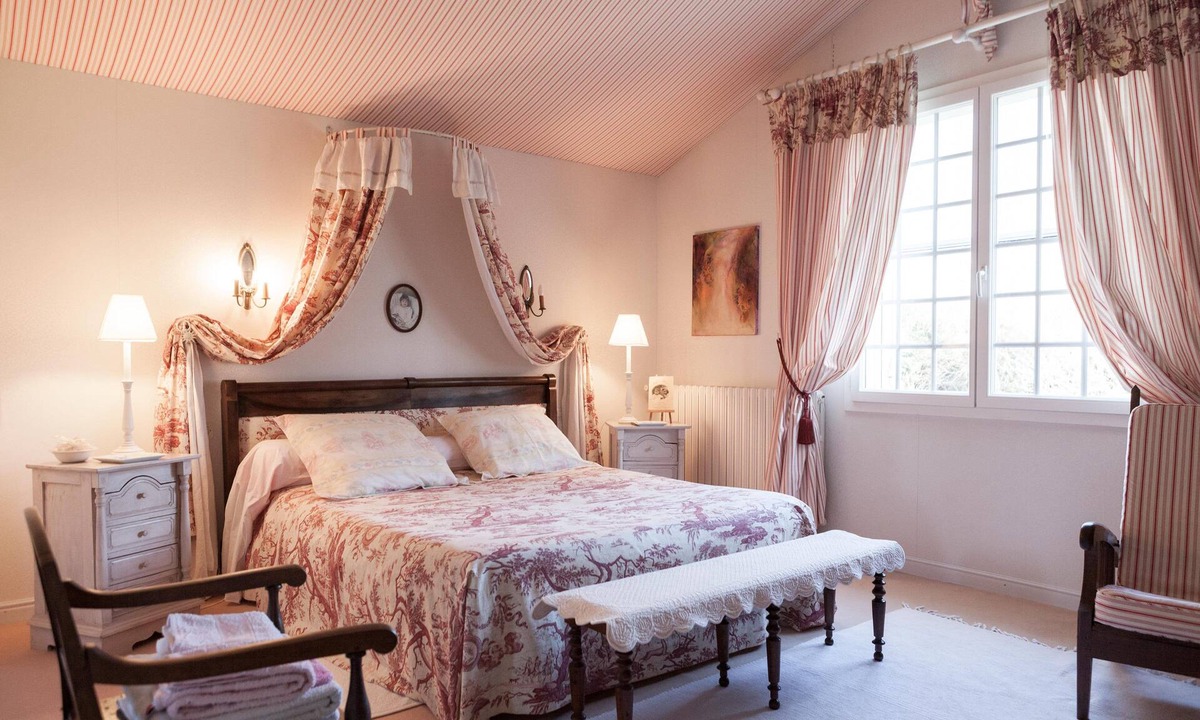 Sainte-Terre House | CHARMING B&B at the gateway to ST EMILION