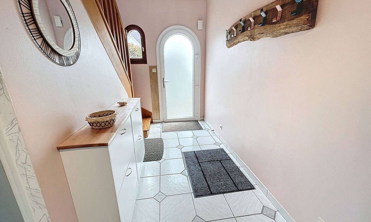 Saint-Pair-sur-Mer House | Charming Beachside House: 4 Bedrooms, Garden, Parking, Wi-Fi, 8 Sleeps!