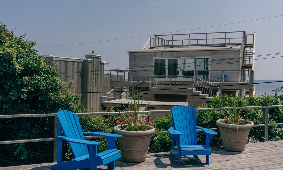 Fire Island Pines House | Charming Beach Cottage Steps from beach with delightful ocean views