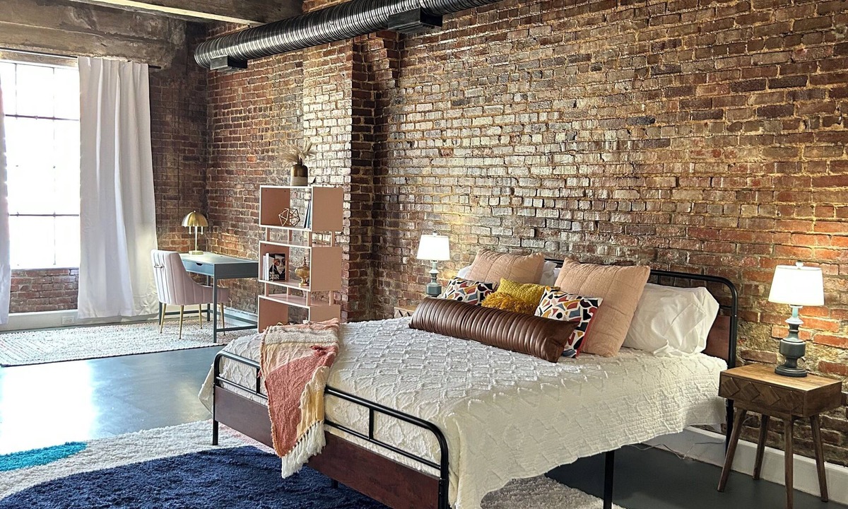 Central City Condo | Charming Boho Loft on Historic Morris Ave