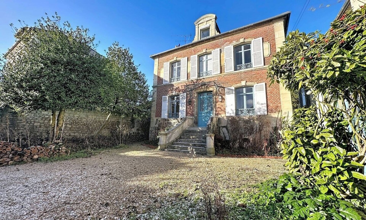 Precy-sur-Oise House | Charming bourgeois house – Précy town centre