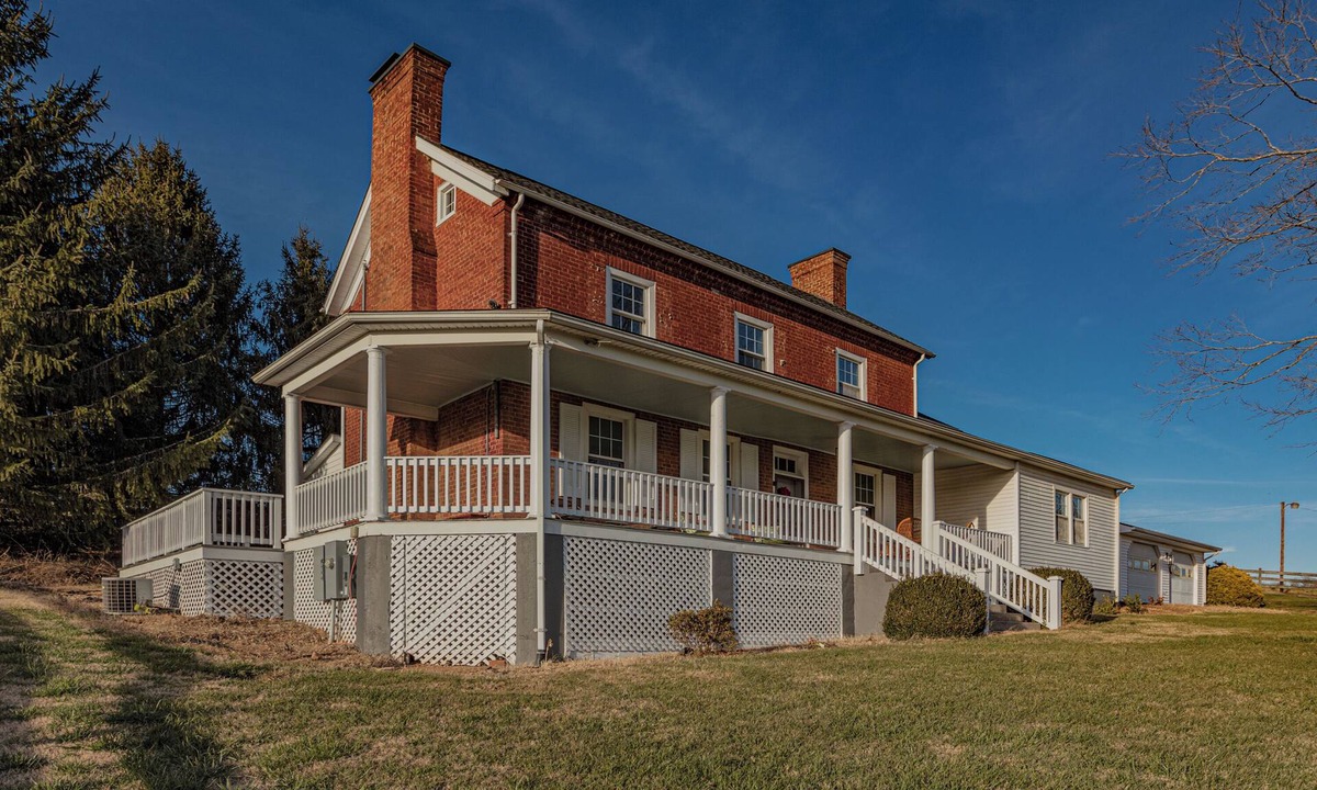 Rockbridge Baths Other | Charming Brick Farmhouse w/Wraparound Porch in Brownsburg VA! WIFI & AC