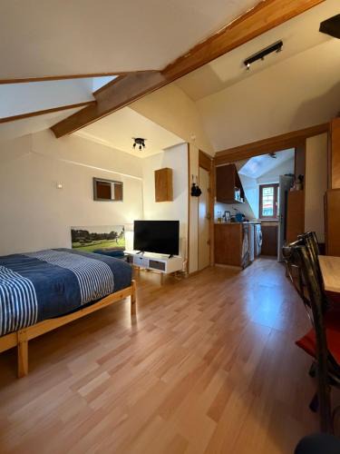 Arts-et-Metiers Apartment | Charming & bright studio in Marais