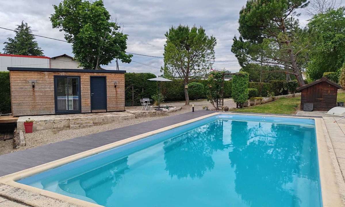 Mezin House | Charming bungalow!