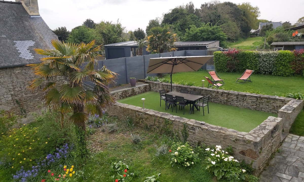 Saint-Cast-le-Guildo House | Charming country stone house facing south