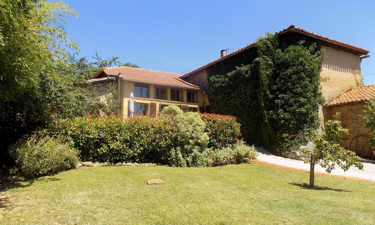 Bazordan Cottage | Charming C19th converted farmhouse with large pool in unspoilt lower Gascony