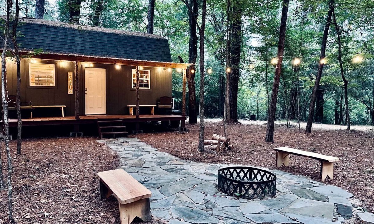 Livingston Cabin | Charming Cabin for a Family Holiday next to Big Thicket National Preserve, Texas