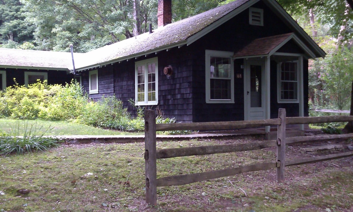Great Barrington Cabin | Charming Cabin On Scenic Road
