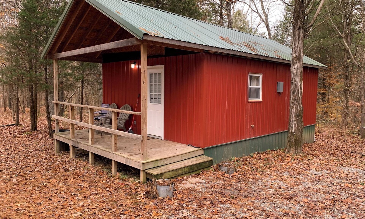 Golconda Cabin | Charming cabin with AC and WiFi in the middle ofthe Shawnee National Forest.