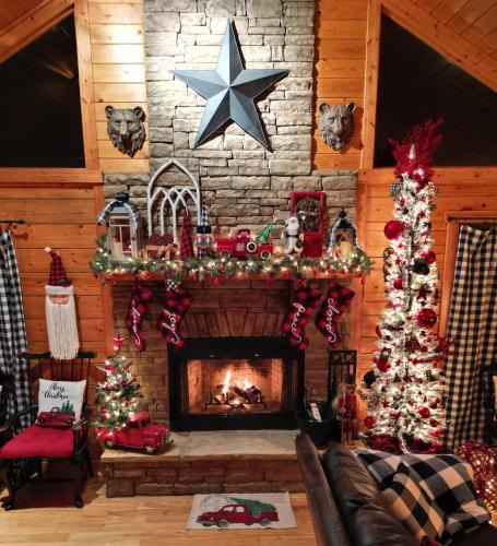 Ranger House | Charming Cabin with Game Room & Firepit