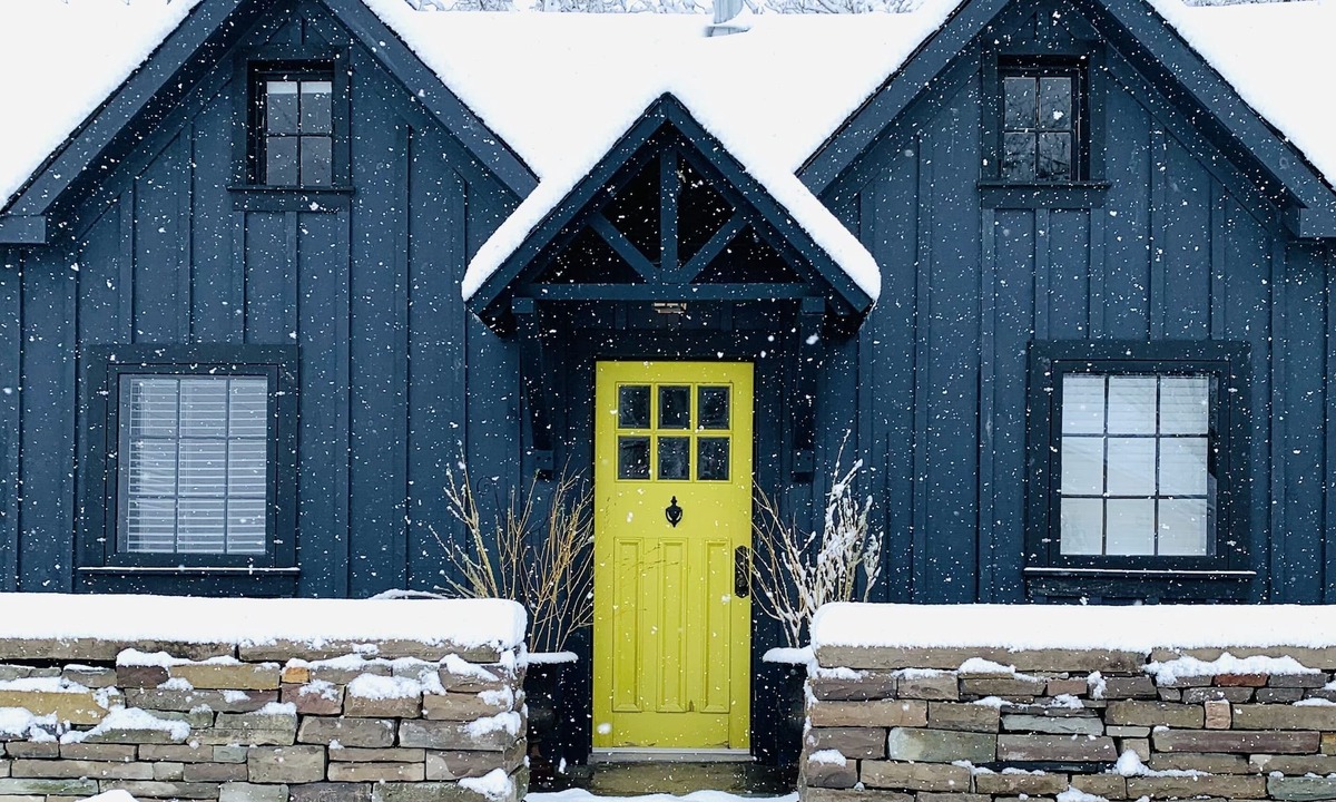 Niagara Falls Cottage | Charming Carriage House in Niagara's Wine Country