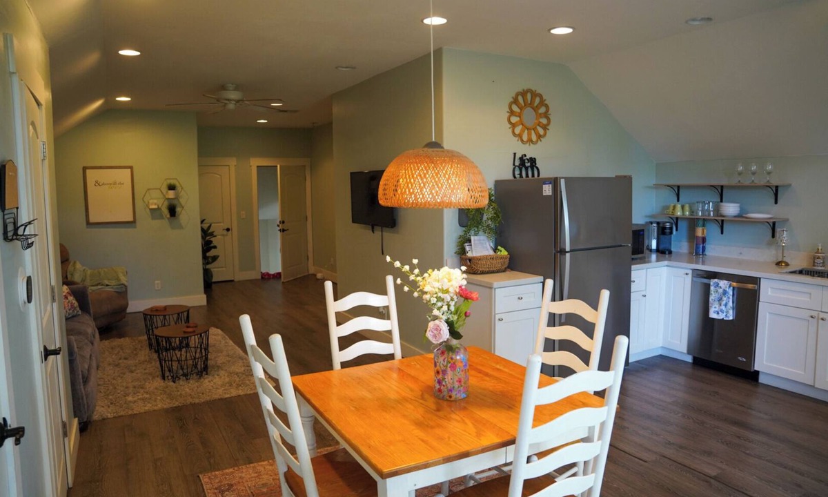 Gilbert House | Charming Carriage Home in Gilbert, AZ