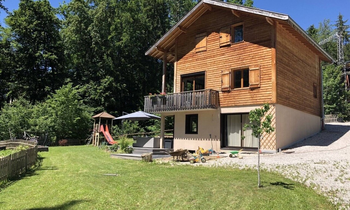 Thorens-Glieres House | Charming chalet between lake and mountains