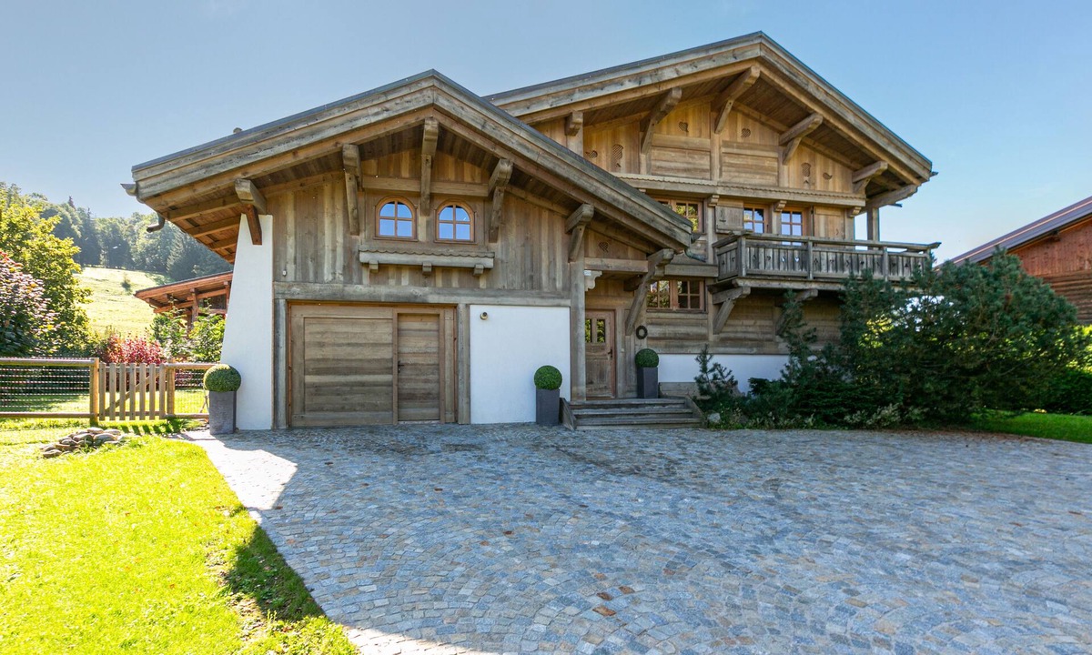 Demi-Quartier Ski Chalet | Charming chalet